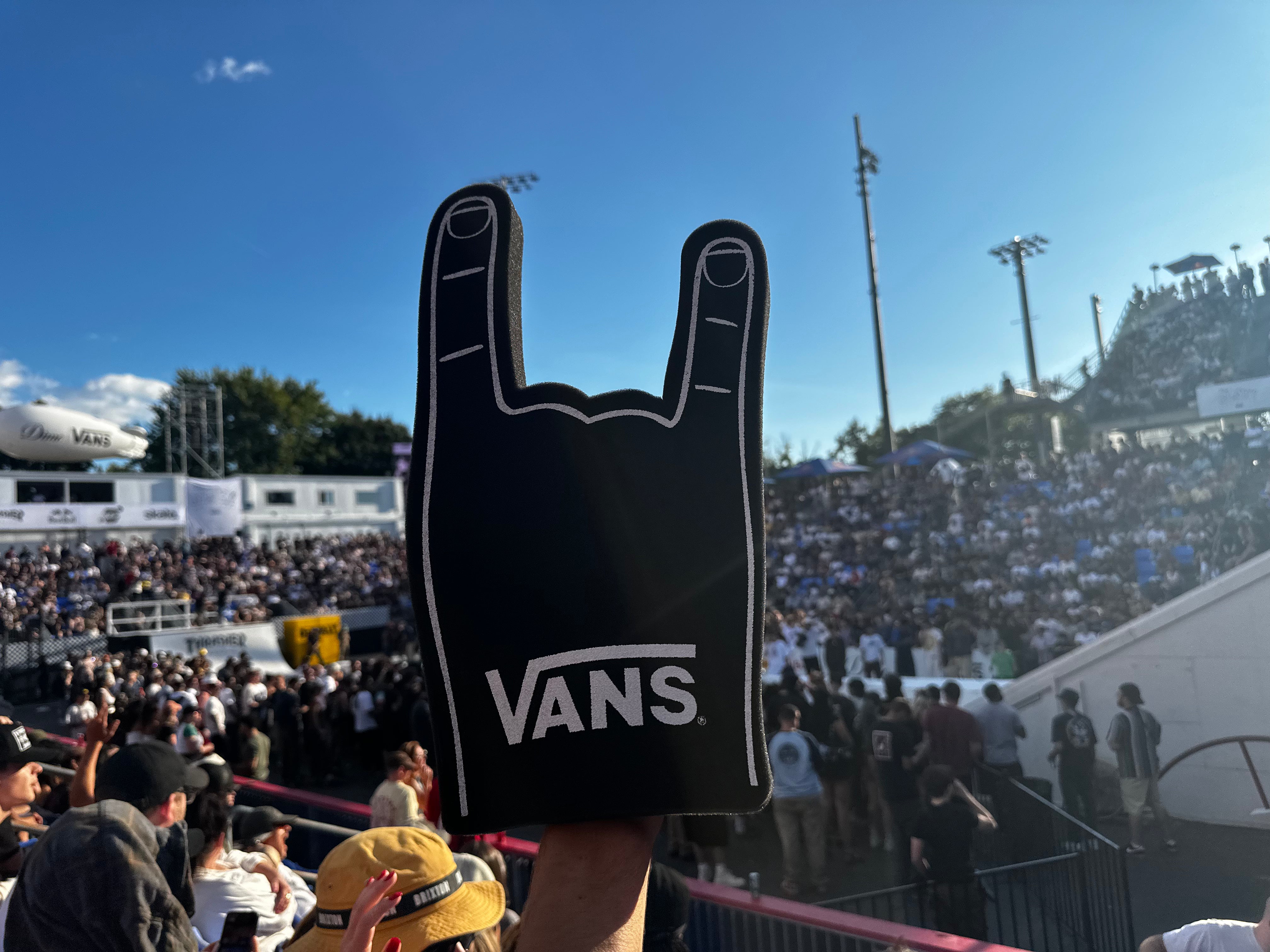 Foom Hand Foam Hands — Blast Media Inc